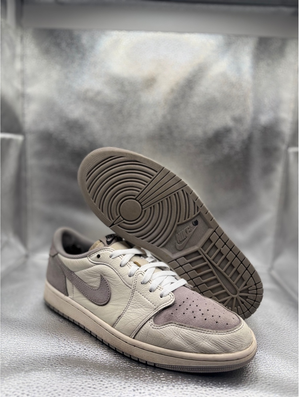 Air Jordan 1 low Og atmosphere grey